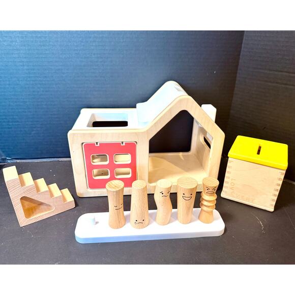 Lovevery Montessori Modular Play House garage, stairs & emotion dolls Observer - Picture 1 of 8